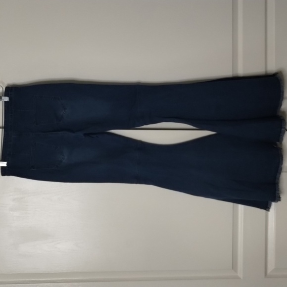 Turquoise Haven women's size medium wide flare stretch raw hem jeans high rise - Picture 5 of 10